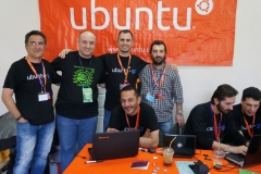 fosscomm-booth2